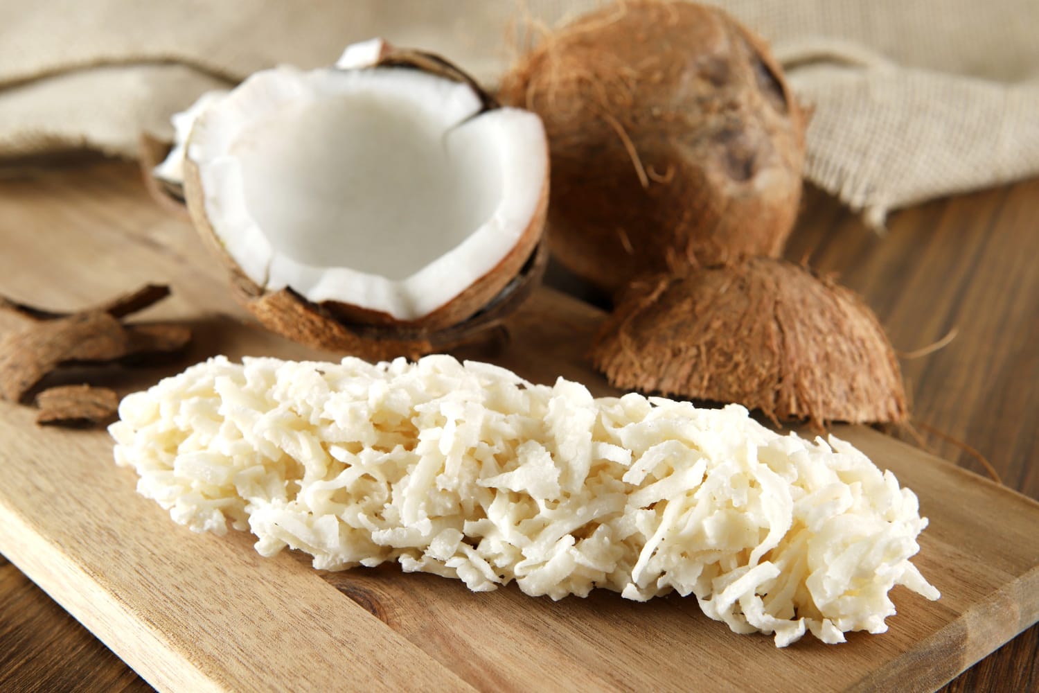 Cocada caseira: a receita clássica de doce de coco cremosa fácil de fazer